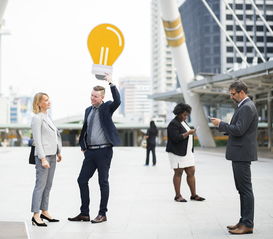 九游网-男子国家队提升专项技术训练强化身体对抗能力，国家队训练强度